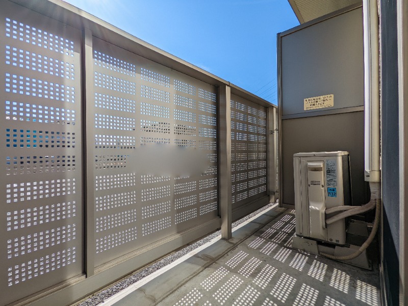 バルコニー　図面と現状に相違がある場合には現状を優先