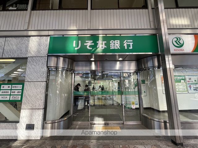 銀行　りそな銀行千住支店（銀行）まで1m