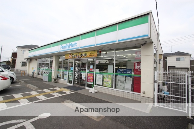 コンビニ　ファミリーマート（コンビニ）まで443m