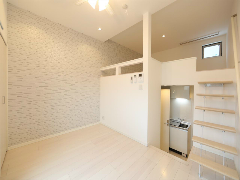 居室・リビング　洋室6帖　上階ロフト6帖（収納でも寝室でも使用できます）