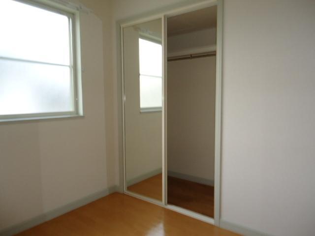 収納　洋室クローゼット