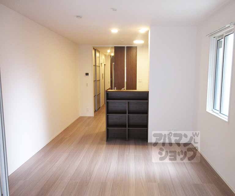 居室・リビング　広々したお部屋です