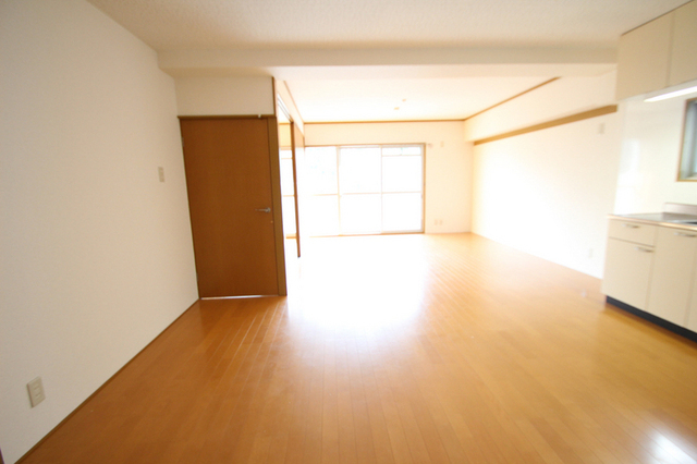 居室・リビング　別室の参考写真です。※現況優先