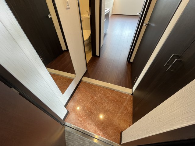 玄関　ゆったりとした玄関です