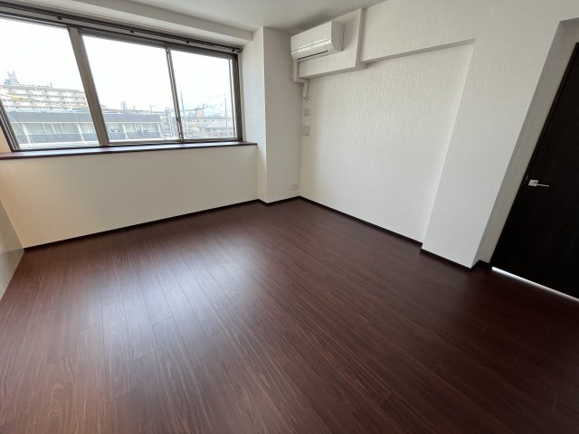 居室・リビング　ゆったり過ごせる居間です