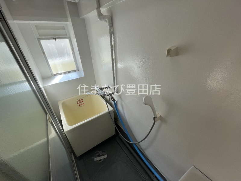 バス・シャワールーム　別室同型写真