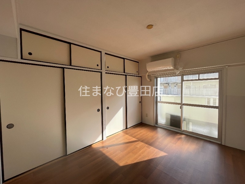 居室・リビング　別室同型写真