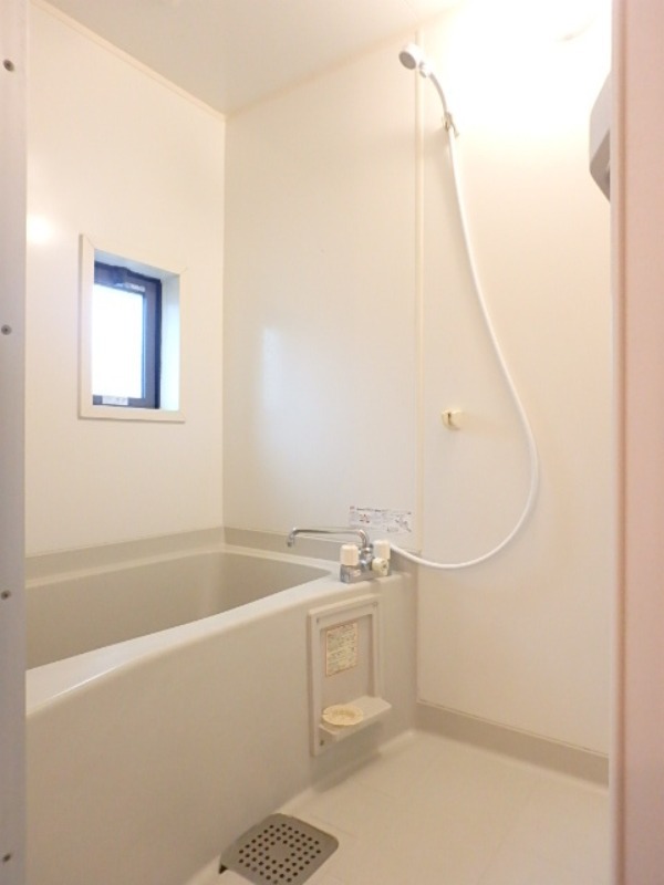 バス・シャワールーム　図面と現状に相違がある場合には現状を優先