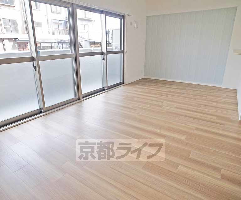 居室・リビング　広々としたリビングです。