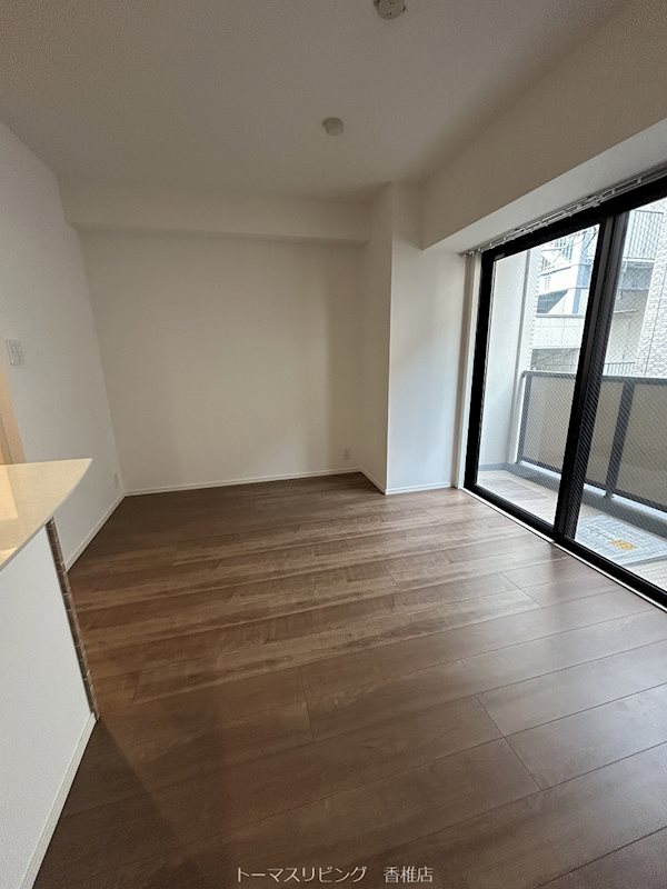 居室・リビング　別号室参考画像