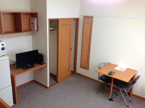 居室・リビング　※フローリング