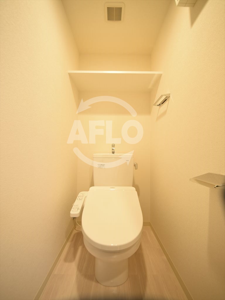 トイレ　プレサンス難波インフィニティ　トイレ