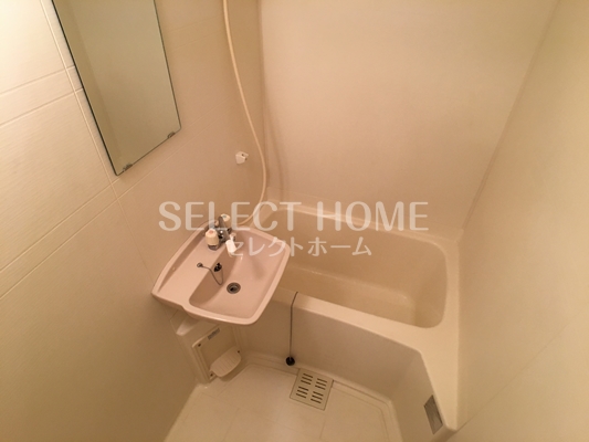 洗面設備　使いやすい洗面所です