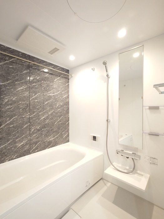 バス・シャワールーム　浴室