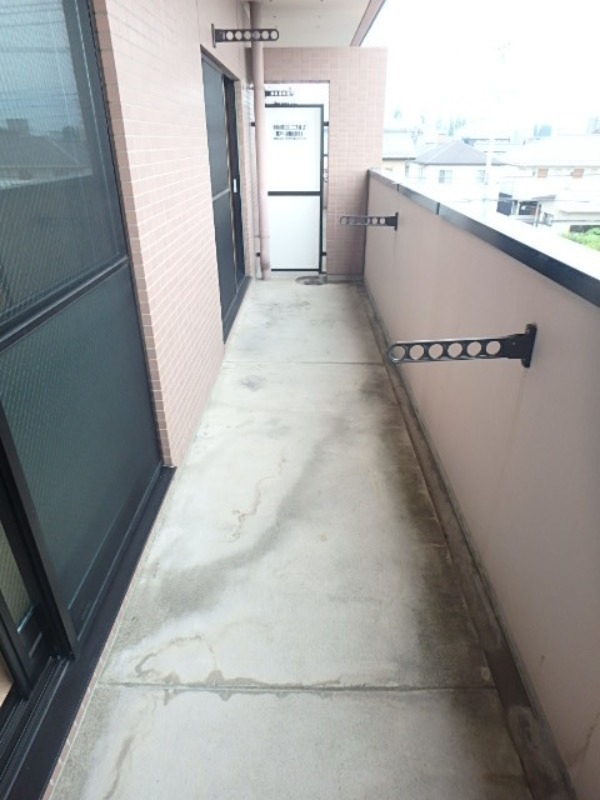 バルコニー　図面と現状に相違がある場合には現状を優先．．．