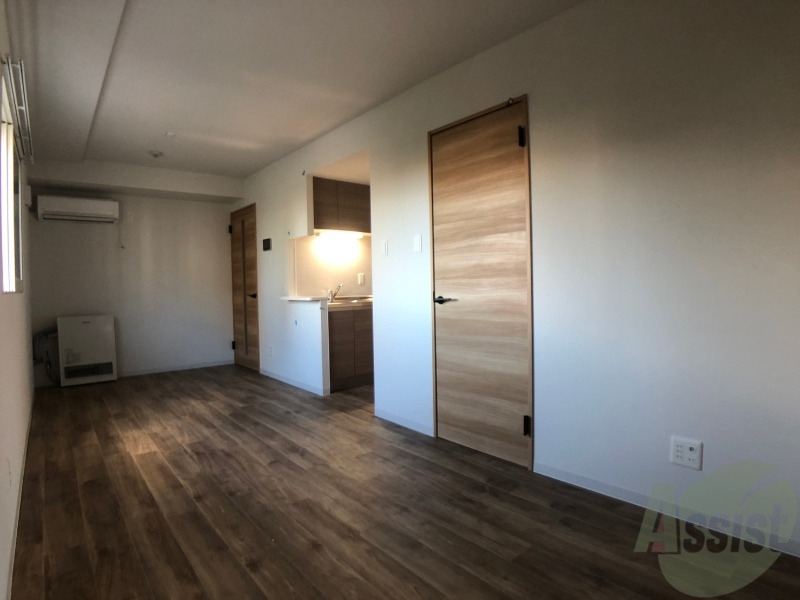 居室・リビング　広くてきれいなリビングです！快適に過ごせそうですね。