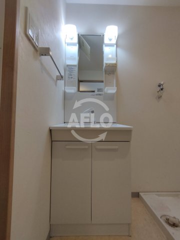 洗面設備　シャトー・ファミリー　洗面台