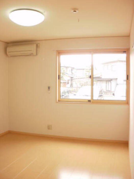 その他部屋・スペース　※別室参考写真※リビング隣7帖洋室にはエアコン完備しています