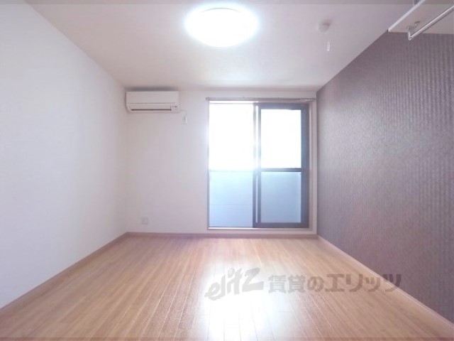 居室・リビング　※同シリーズの別物件写真となります。