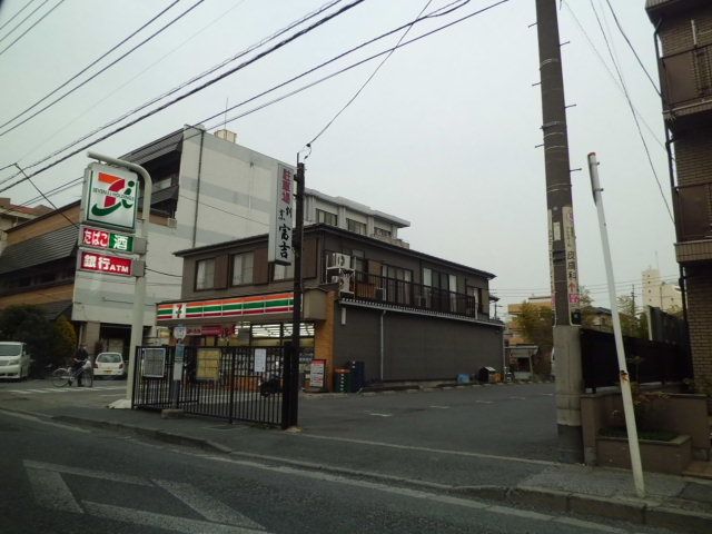 コンビニ　セブンイレブン松戸西口店（コンビニ）まで93m