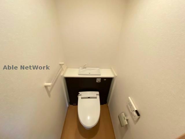 トイレ　反転タイプ