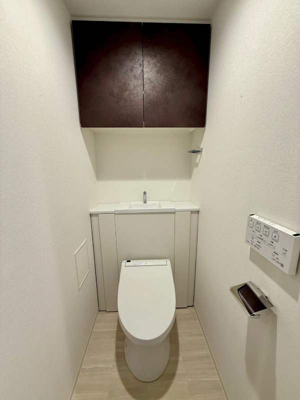 トイレ　手洗い付き！