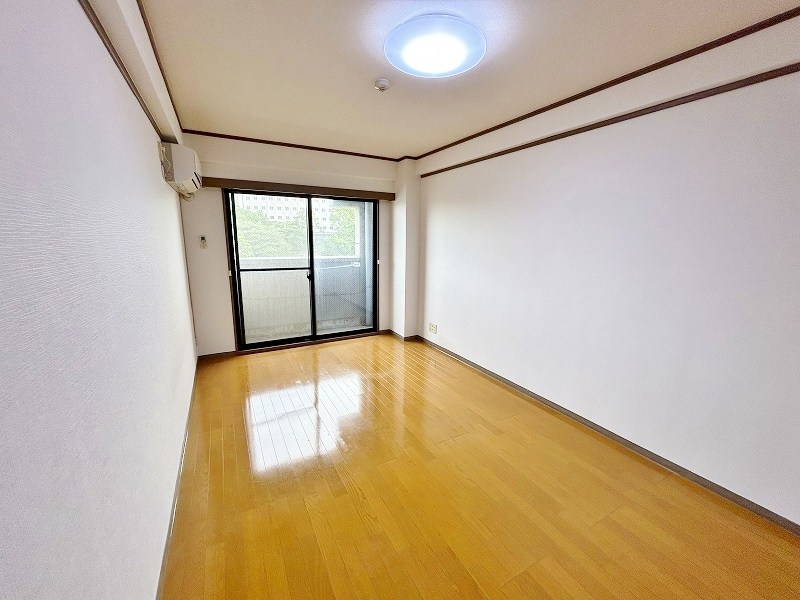 居室・リビング　★洋室9帖★