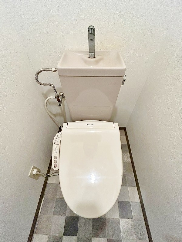 トイレ　★温水洗浄便座★