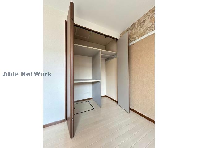 収納　※同型タイプです。（102）