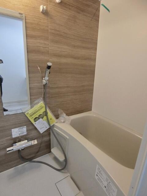 バス・シャワールーム　浴室暖房換気乾燥機付き！?