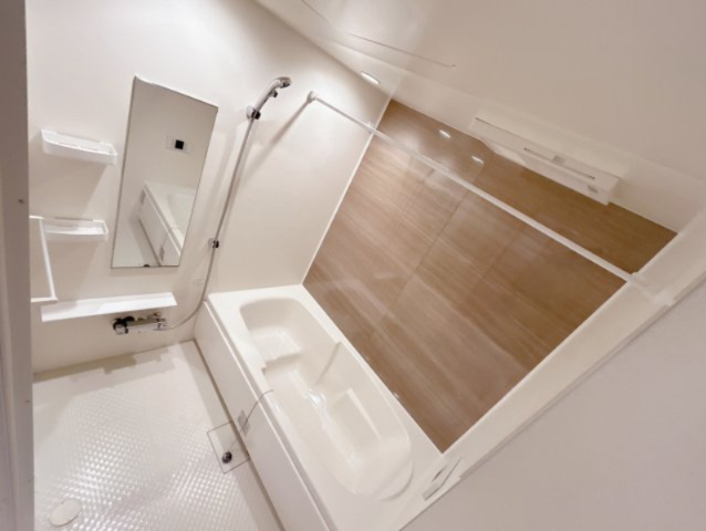バス・シャワールーム　浴室内物干・追炊きあり