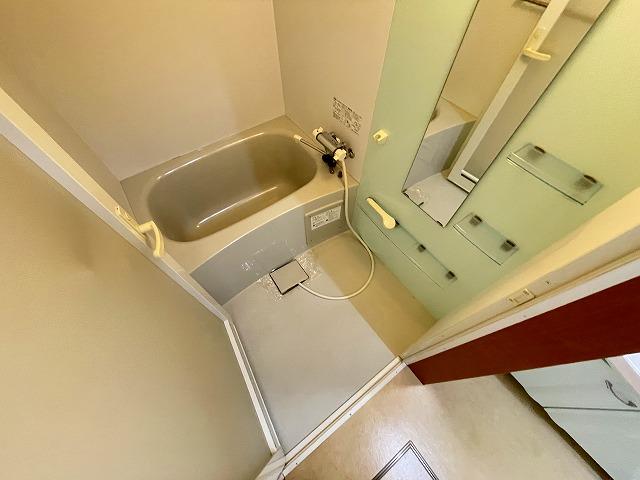 バス・シャワールーム　浴室