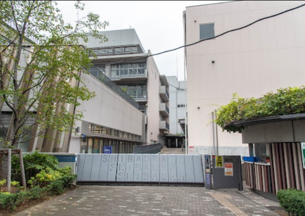 小学校　港区立芝浦小学校（小学校）まで359m