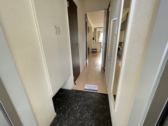 玄関　※別部屋の写真です