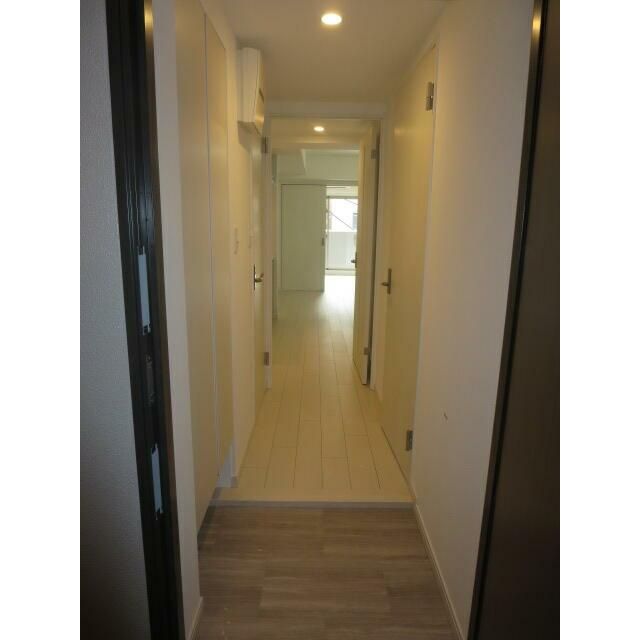 玄関　（別タイプ参考写真）エプル　文京区関口1