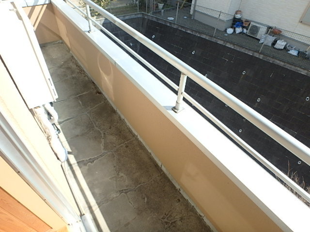 バルコニー　別部屋の参考写真です