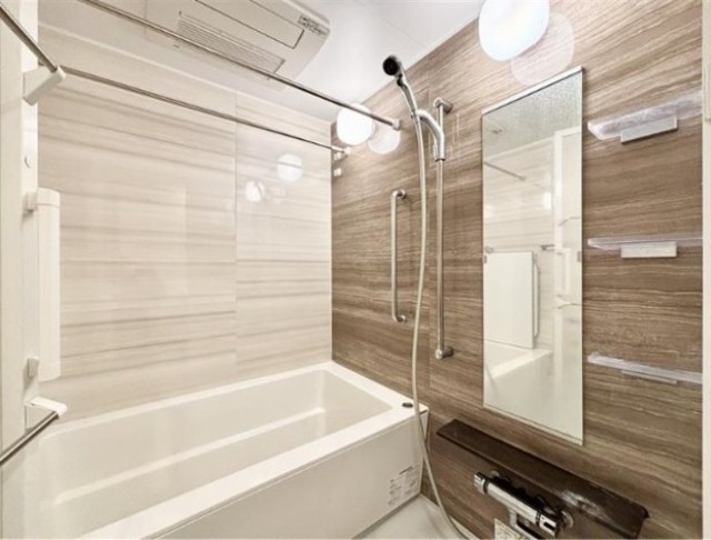 バス・シャワールーム