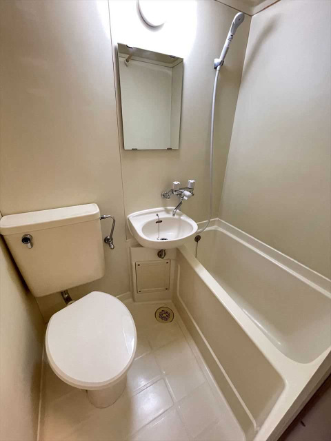 バス・シャワールーム　バス