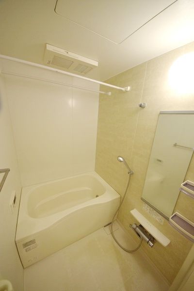 バス・シャワールーム　バス