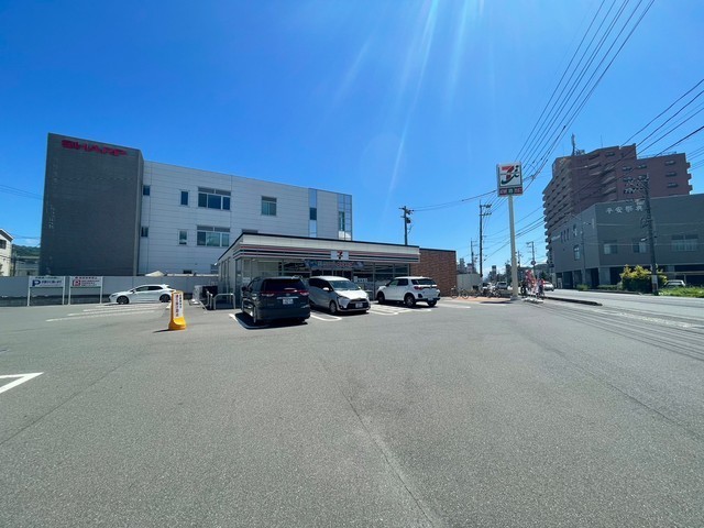 コンビニ　セブンイレブン広島西原２丁目店（コンビニ）まで378m