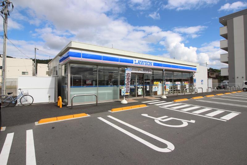 コンビニ　ローソン（コンビニ）まで350m