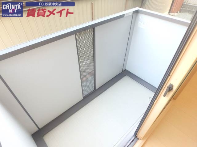 バルコニー　同物件別室反転タイプ画像