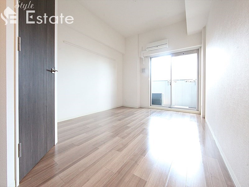 居室・リビング　内装