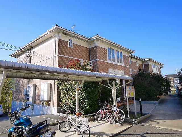 建物外観　落ち着いた雰囲気の外観です