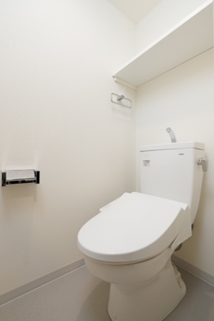 トイレ　※写真は同タイプ住戸です。