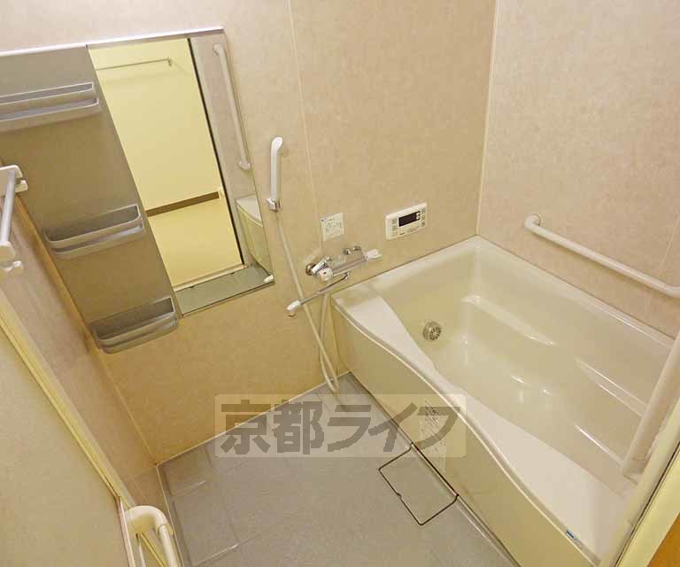 バス・シャワールーム　バスです。