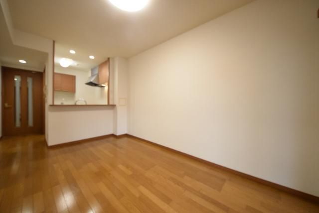 居室・リビング　★お部屋探しは株式会社タウンハウジング東京まで★