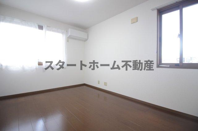 その他部屋・スペース　落ち着いて過ごせるお部屋なので、寝室にいかがでしょうか