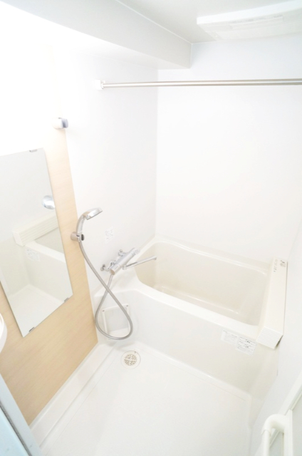 バス・シャワールーム　浴室