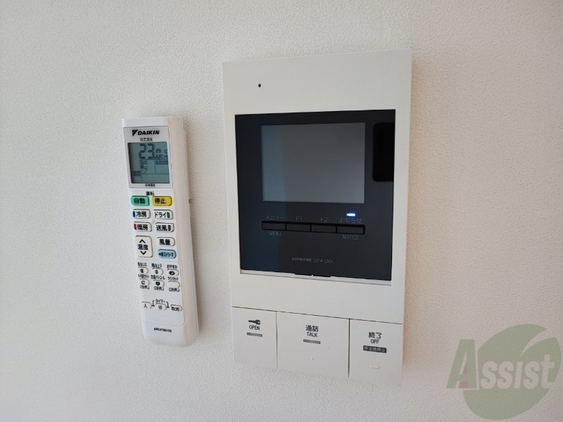 セキュリティ　ＴＶモニター付インターホンです。来客者の顔が見えるので安心！